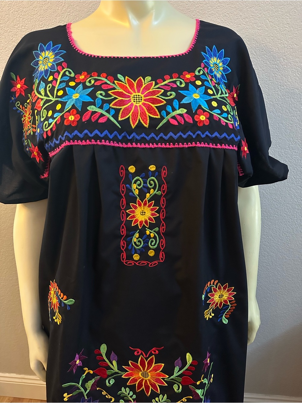 2XL-3XL-5XL Black Embroidered Floral Mexican Maxi Dress